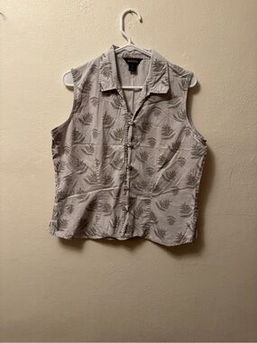 Woolrich Sleeveless Button Up Blouse Tan Beige Tropical Leaf Print Top size L